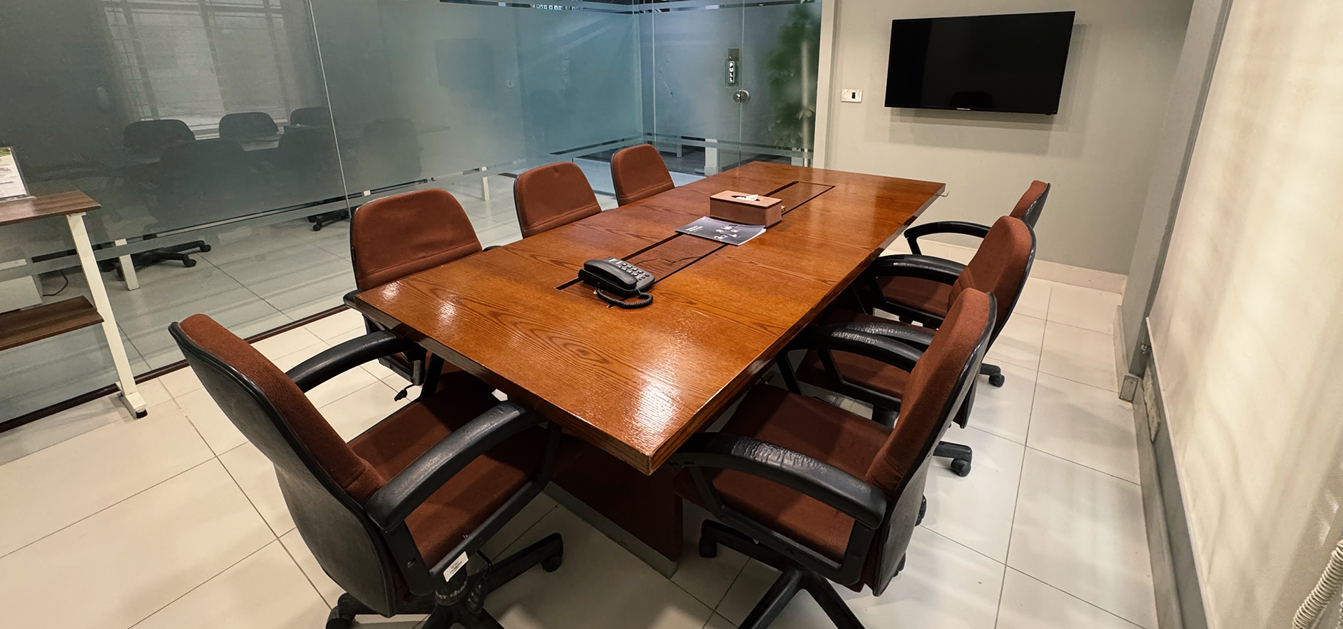 global-workspace-meeting-room-website-slider-1